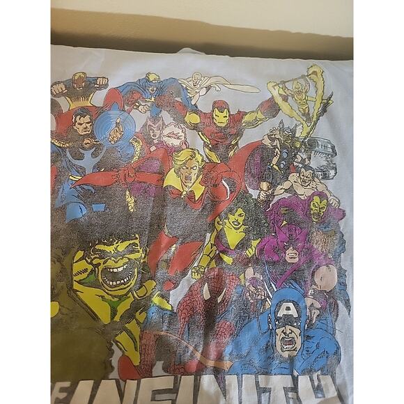 The Infiniti Gauntlet Light Blue Graphic T Shirt Medium Vintage Style - Picture 2 of 3